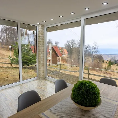 Casa Vrelo, Golija Raška