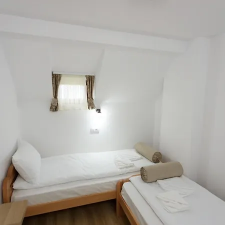 Casa Vrelo, Golija アパート *