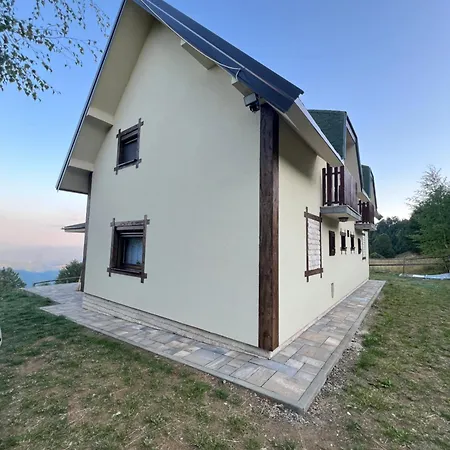 Casa Vrelo, Golija アパート *